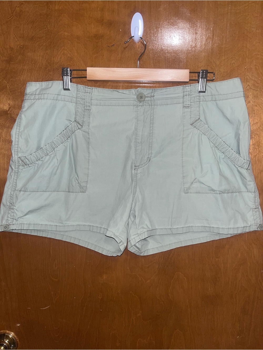 Faded Glory Light Sage Green Women's Cargo Shorts
